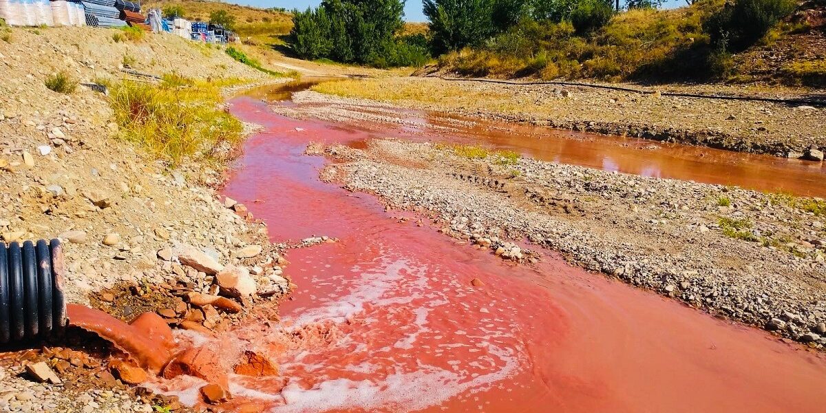 Eliminar-metales-pesados-en-el-agua-innova-acqua